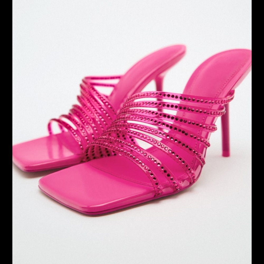 Rhinestone vinyl heeled sandals